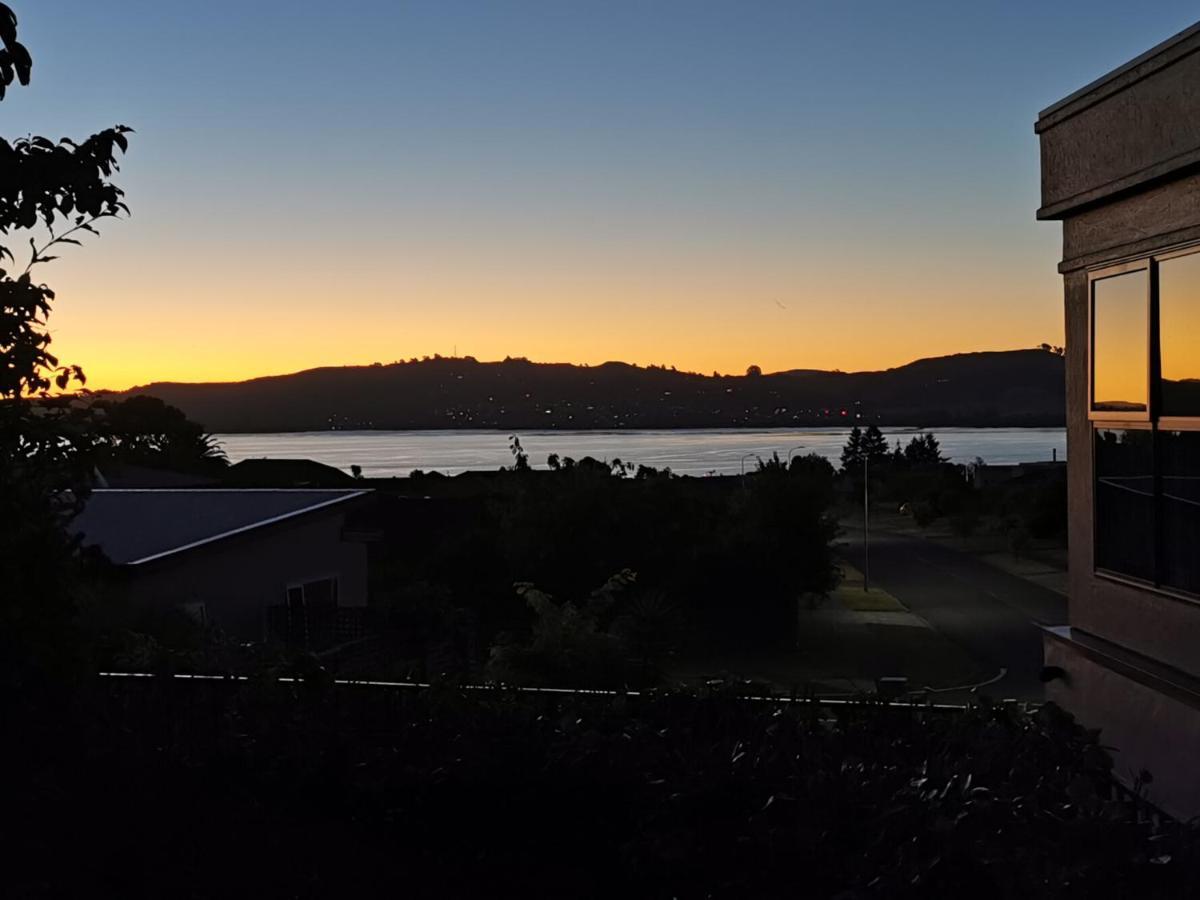 Lake Taupo Holiday Home Exterior foto